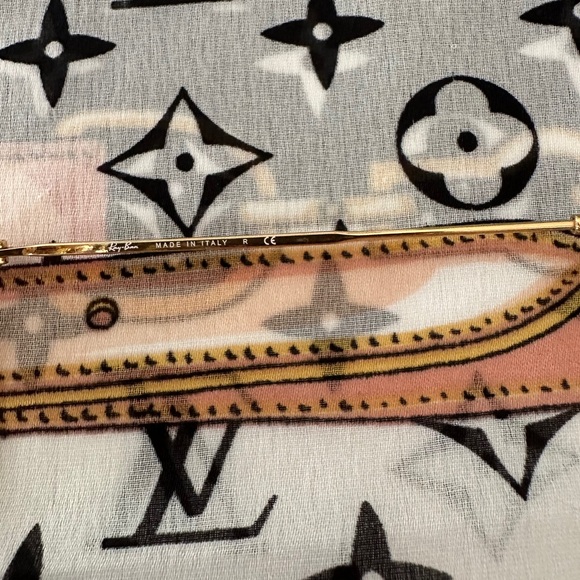 Ray Ban Round Blue-Light Clear Evolve in Polished Gold - Picture 6 of 7